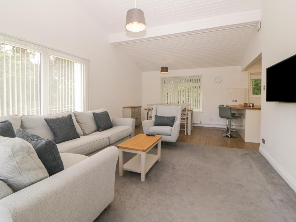 Harcombe House Bungalow 9 نيوتن أبوت المظهر الخارجي الصورة