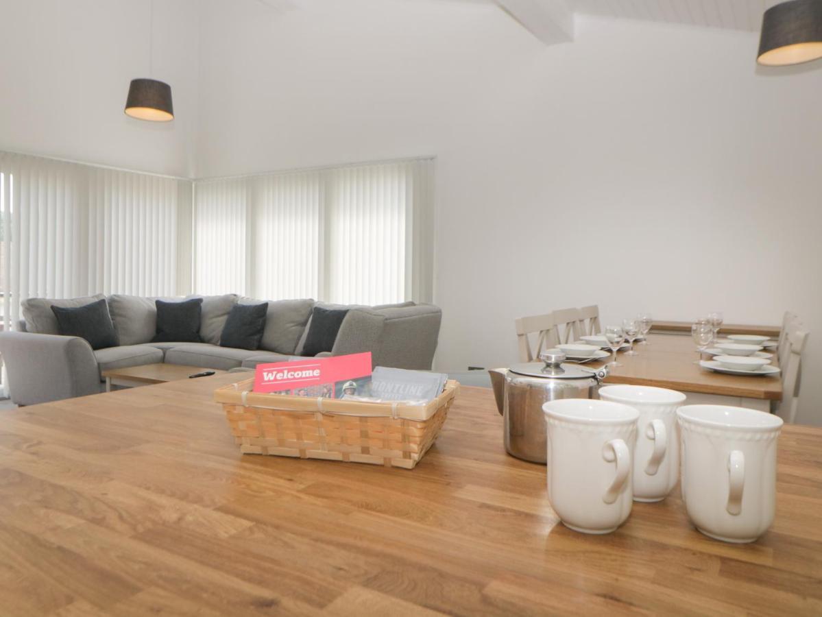 Harcombe House Bungalow 9 نيوتن أبوت المظهر الخارجي الصورة